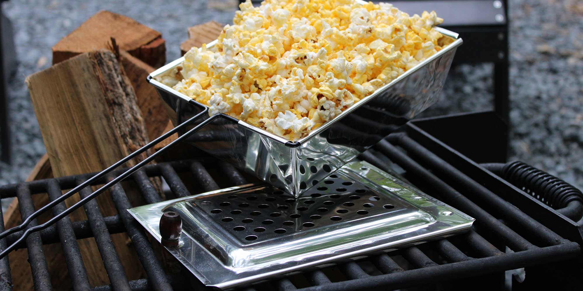 How to Make Popcorn? Whirley Pop Has Vintage Popcorn Machine Fit for  Gifting - Bloomberg