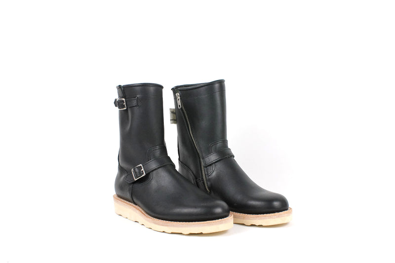 black boots rubber sole