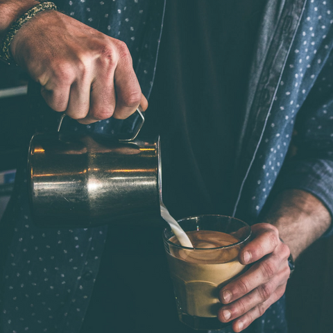 Travel coffee carafe