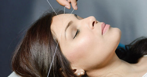 Which is Better? Facial Waxing vs Threading? – AVARI BEAUTY