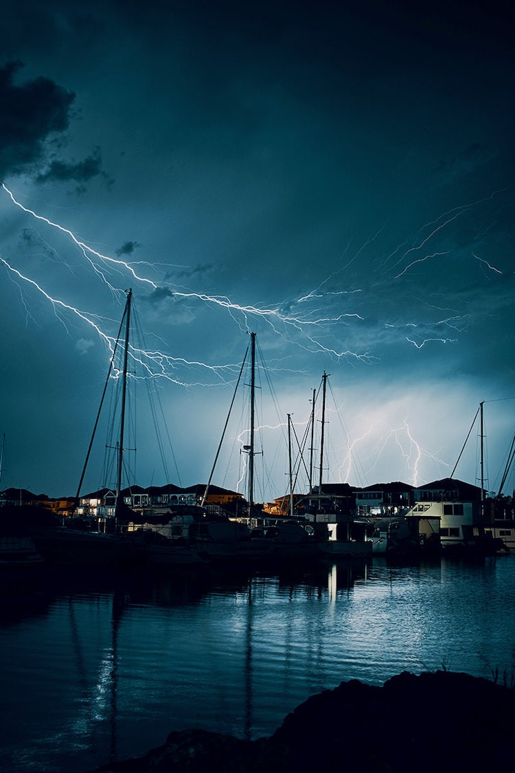 How to Do Lightning Photography with MIOPS Trigger