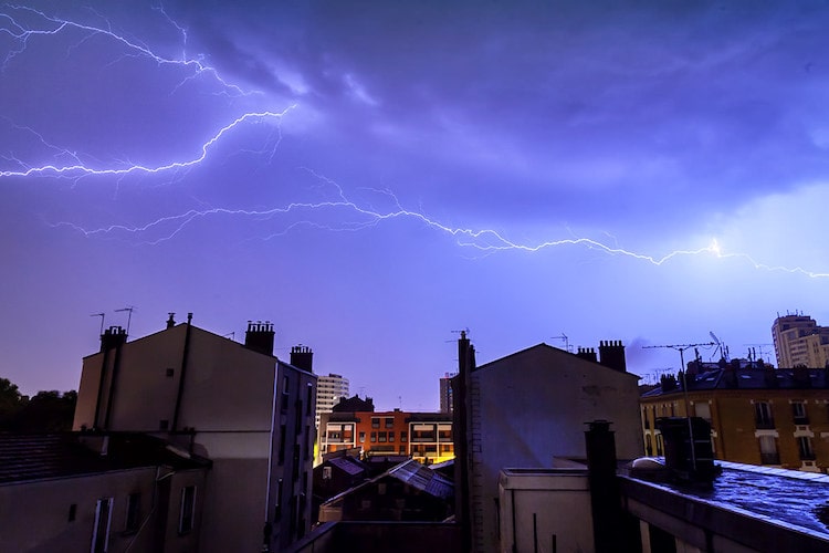 How to Take Lightning Strikes Photos in Daytime