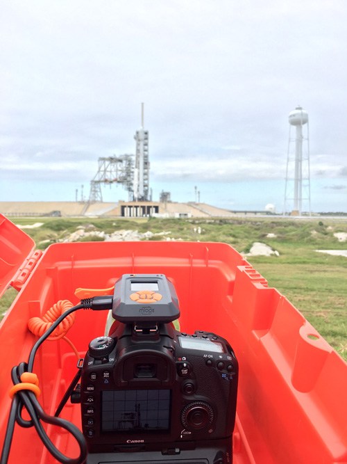 camera trigger for rocket launch