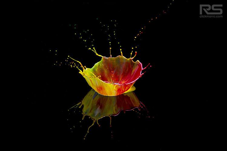 crowns in water drop photography