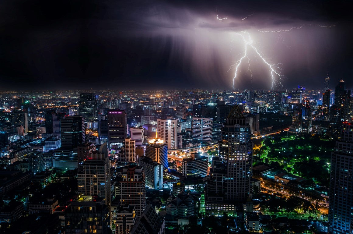 Lighting and Storm-lapse Photography