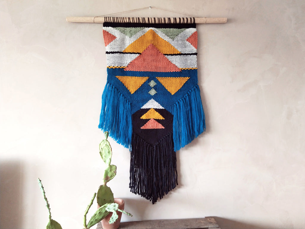 Tissage mural Awa d'inspiration ethnique navajo Nokomis déco
