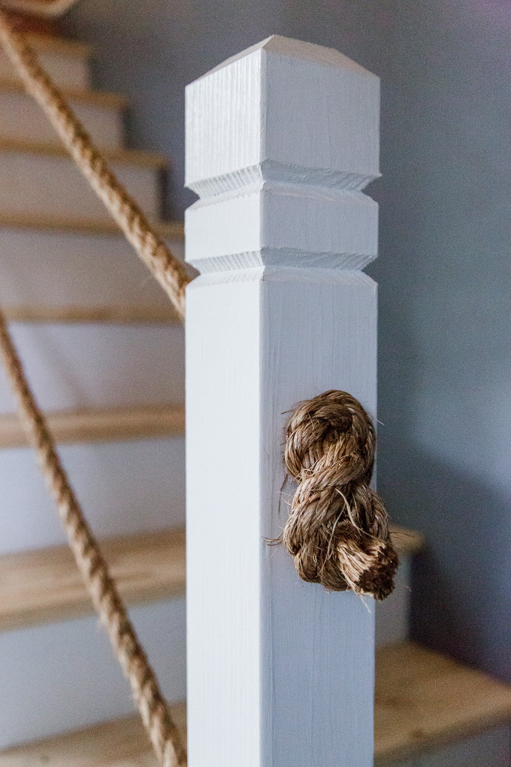 DIY Rope Stair Railing – Cottonwood Shanty