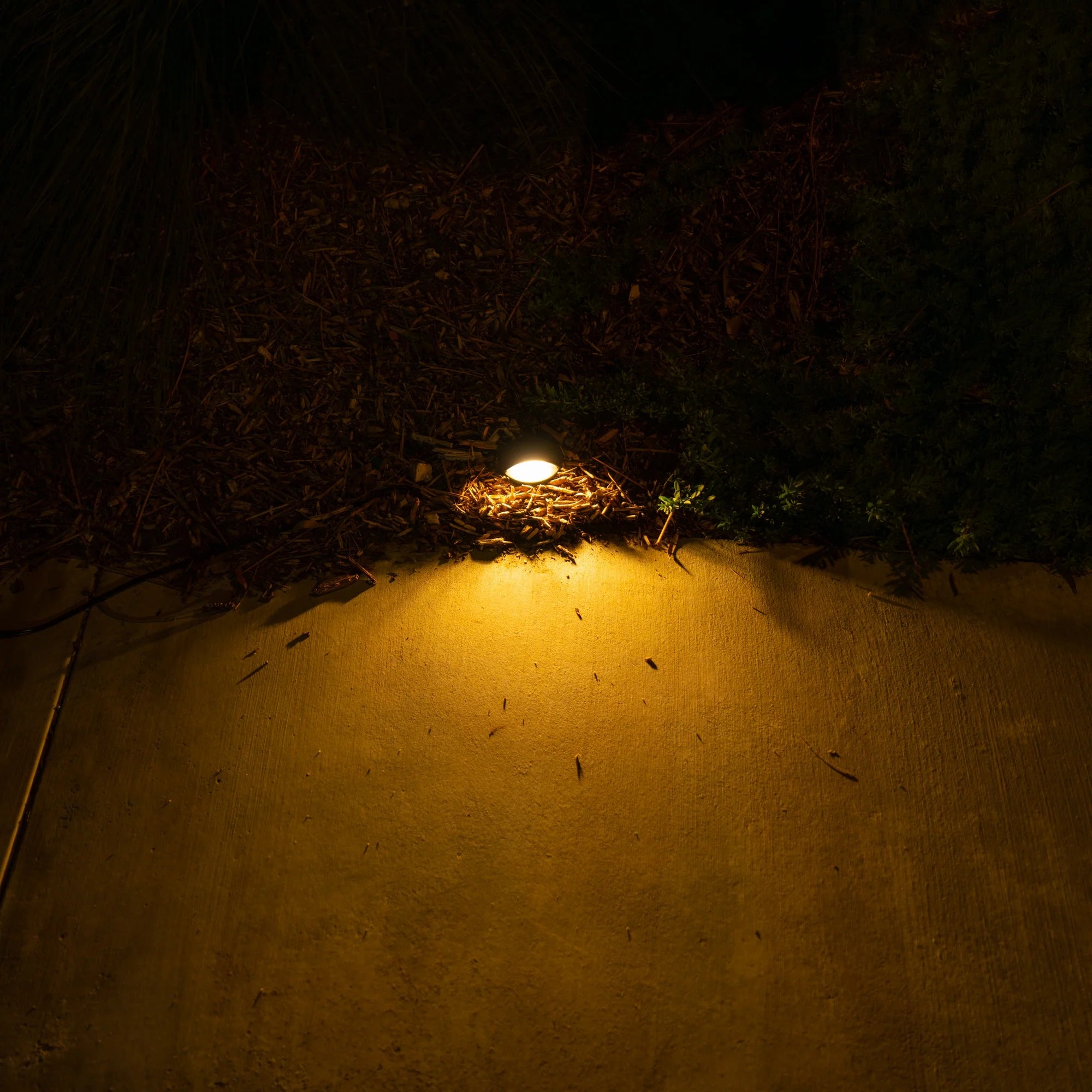 UNAL01 Crescente Aluminum Round Surface Mount Mono-Directional Integrated 6W 3000K LED In-Ground Well Light Low Voltage Landscape Lighting - Image 6