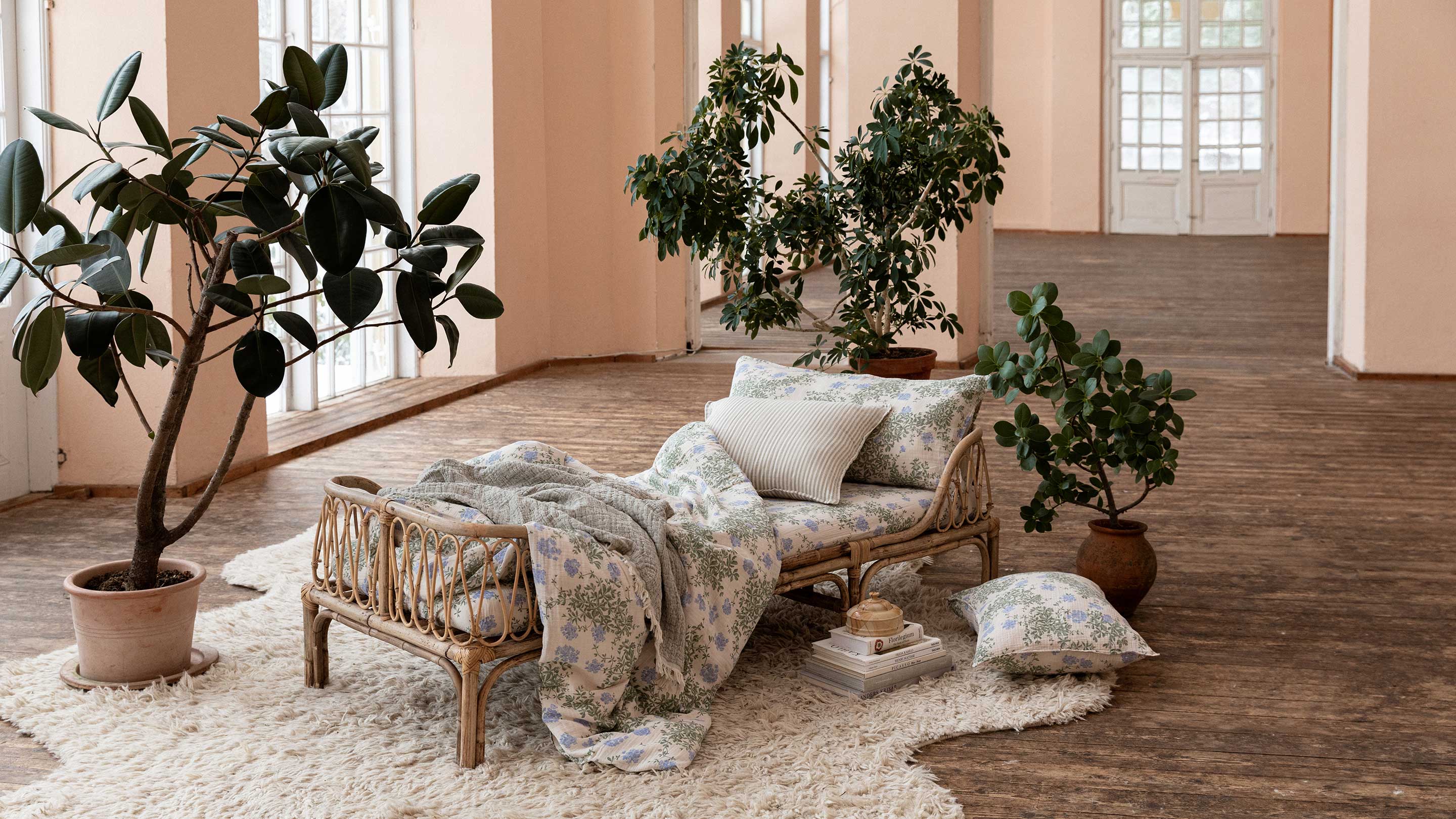 Fresh spring bedroom decor inspiration from Garbo&Friends, Plumbago Bed Set