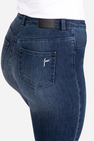 4flex dunkelblaue Röhrenjeans