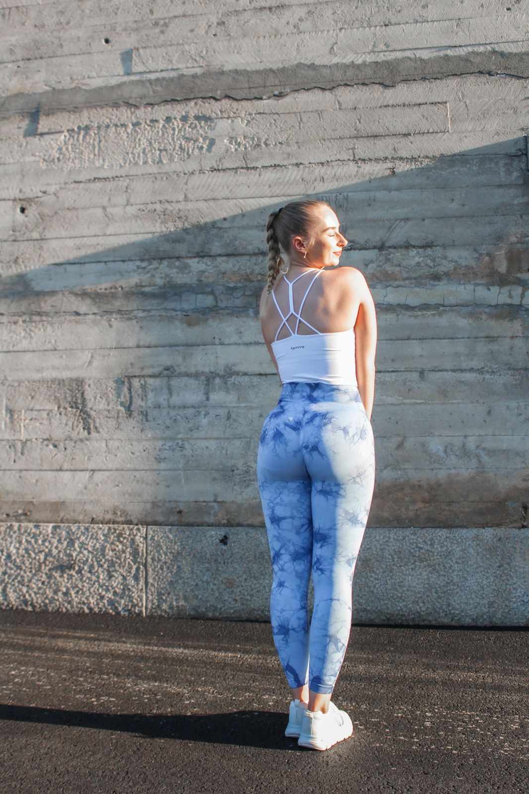 White Tie Dye Scrunch Leggings