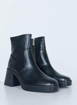 Lipstik clearance eamon boots