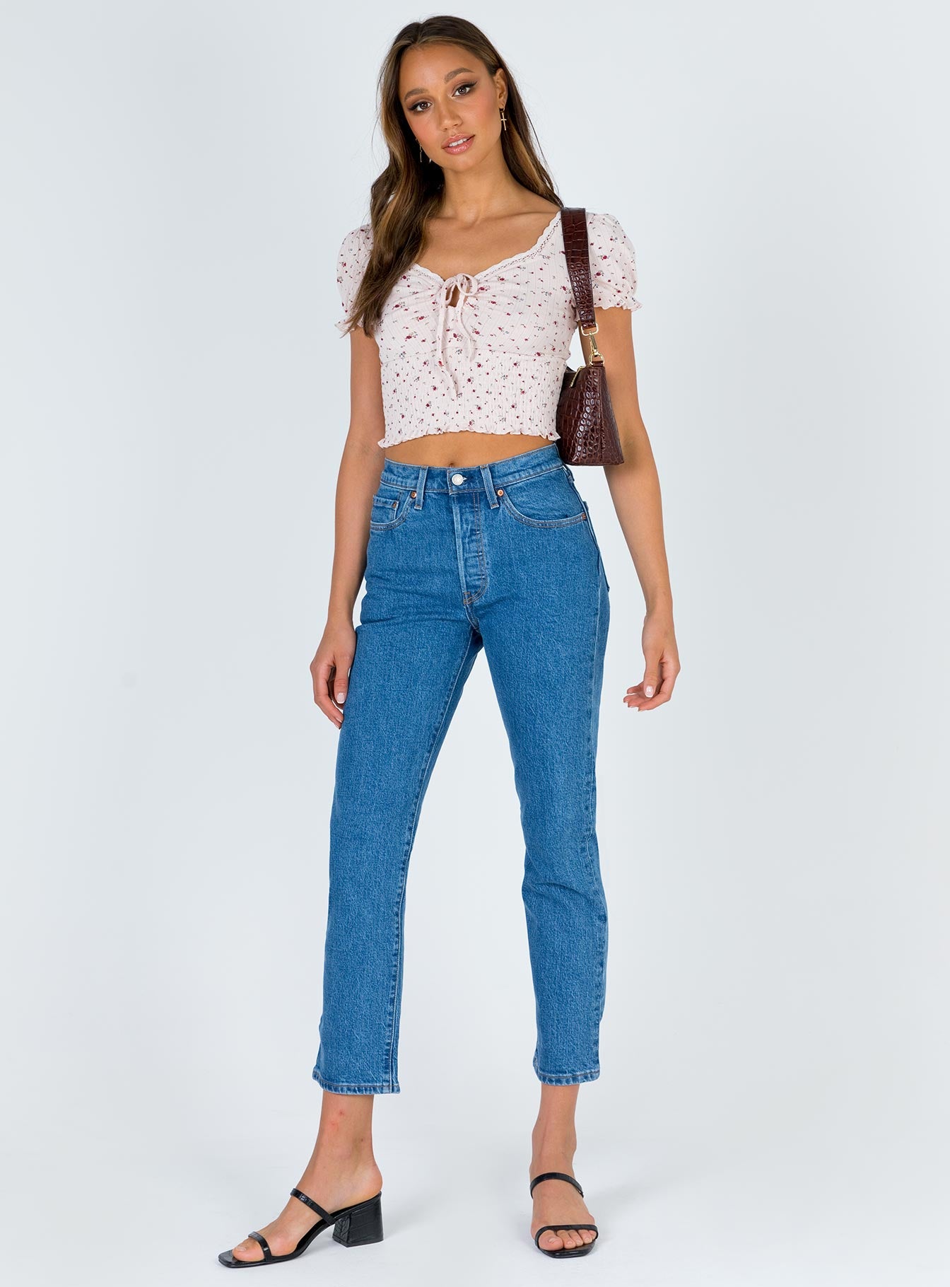 levis jeans cropped