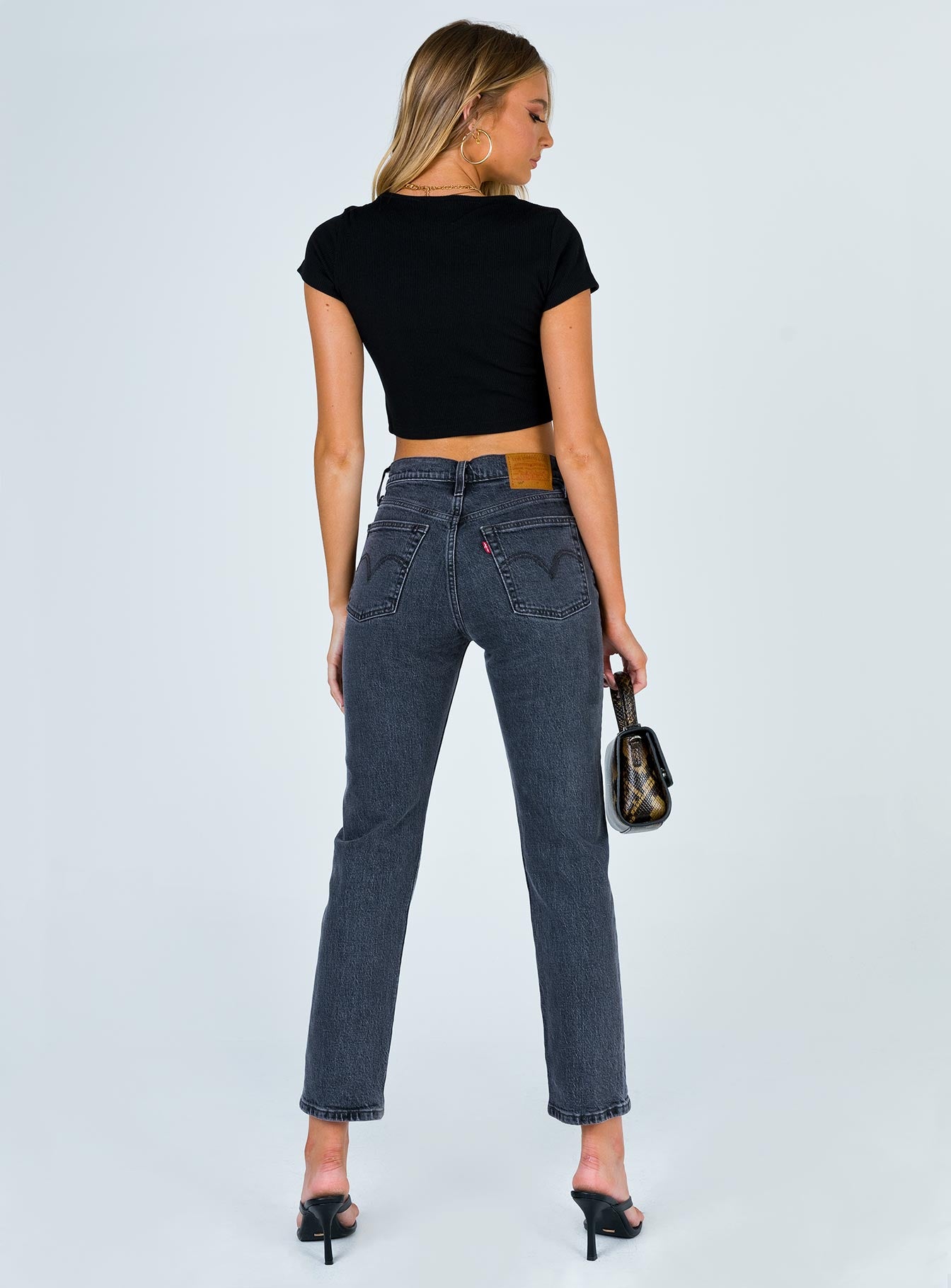 levis 501 cropped black