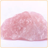 Morceau de quartz rose sur fond blanc Kaosix