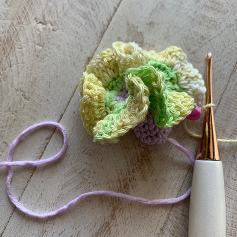 Ruffle my Scissors – Yarn Me Calm