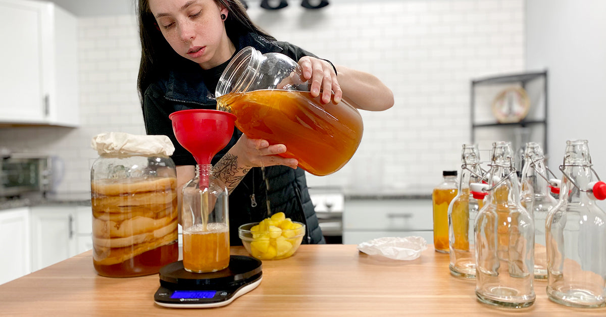 making pineapple kombucha