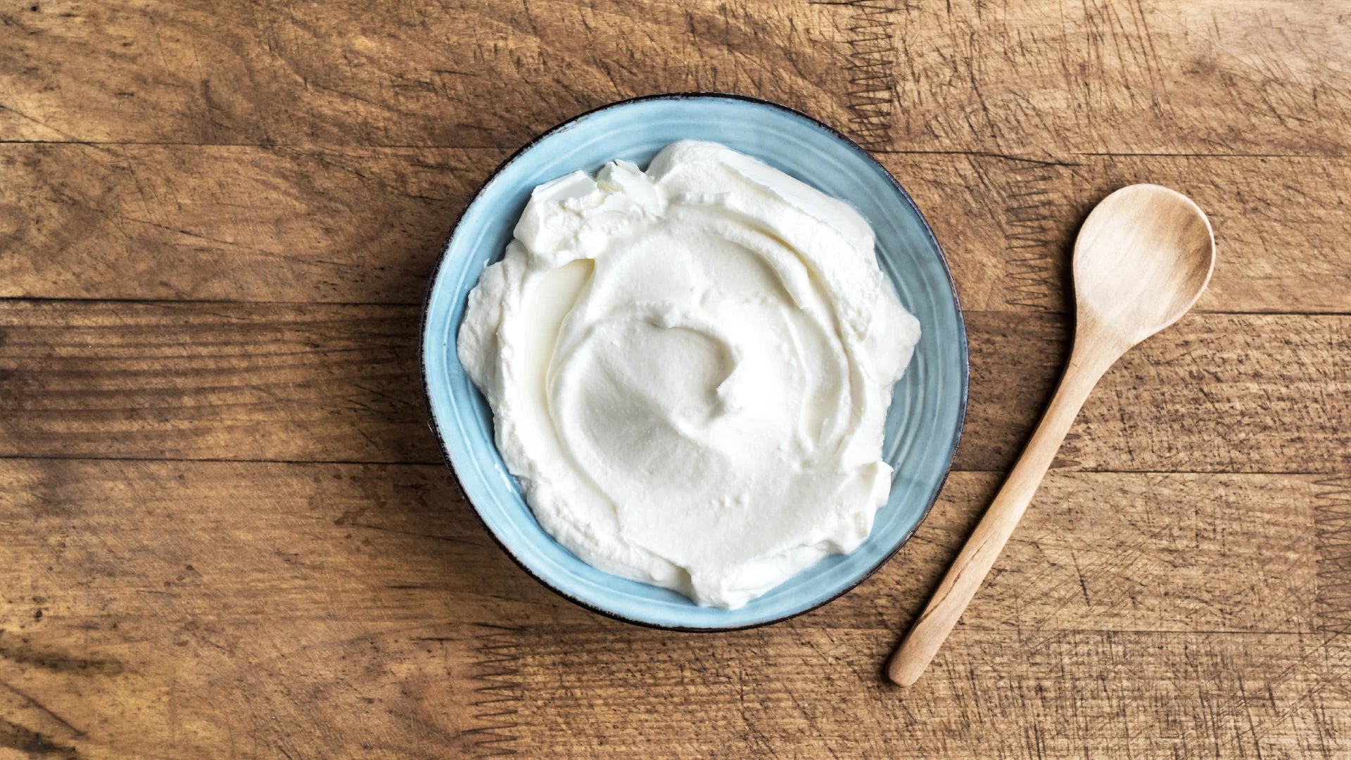 Greek Yogurt in a bowl from a greek yogurt recipe