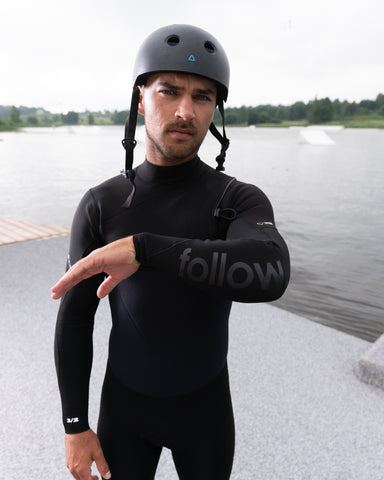 Best Wetsuits for Wakeboarding - Waterskiers World