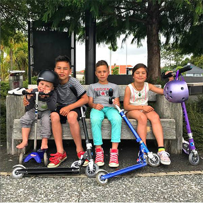 Kiwi family that loves to scoot 
