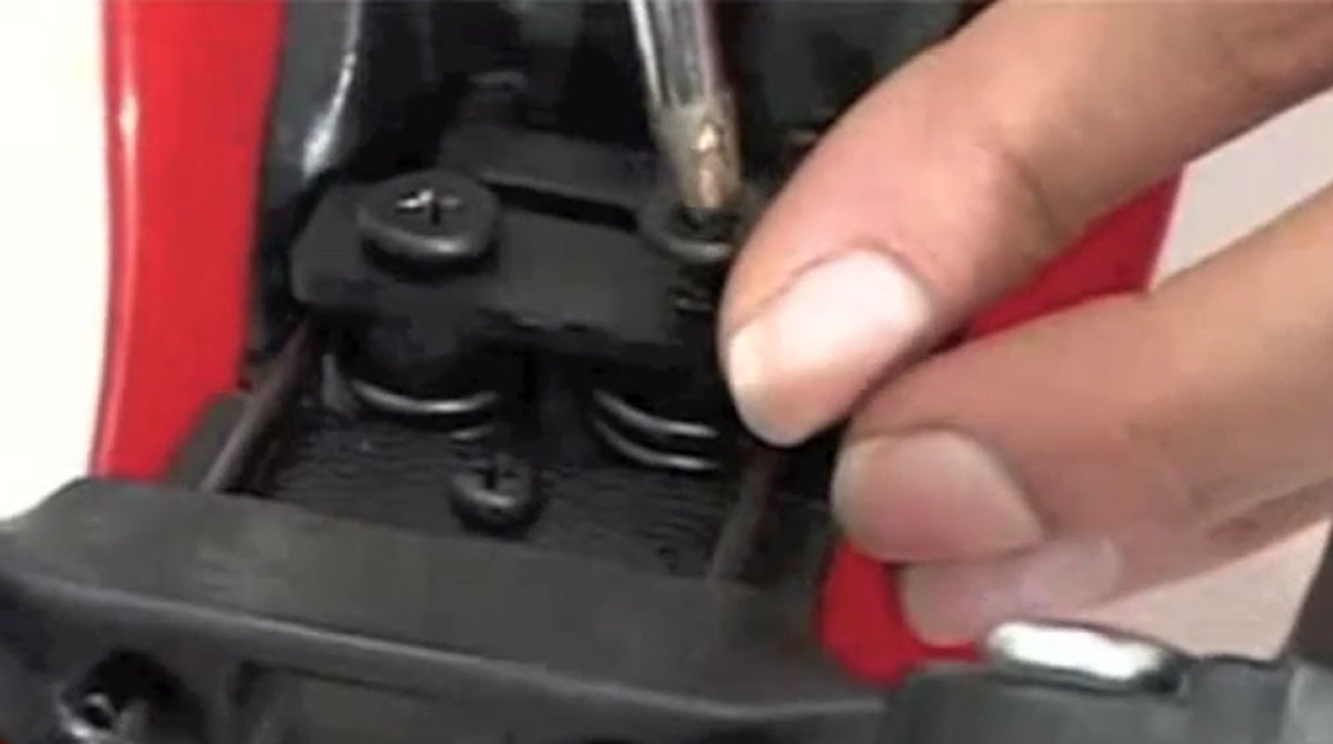 How to replace the B-Bend Spring on your Mini Micro - step 4