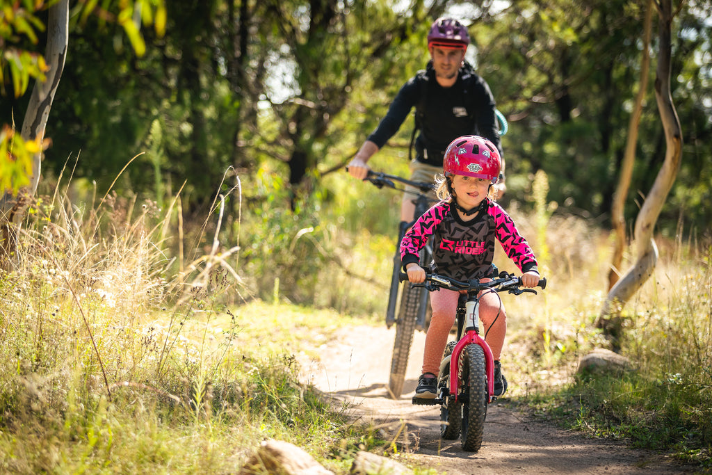 Dad and daughter bike ride Australia