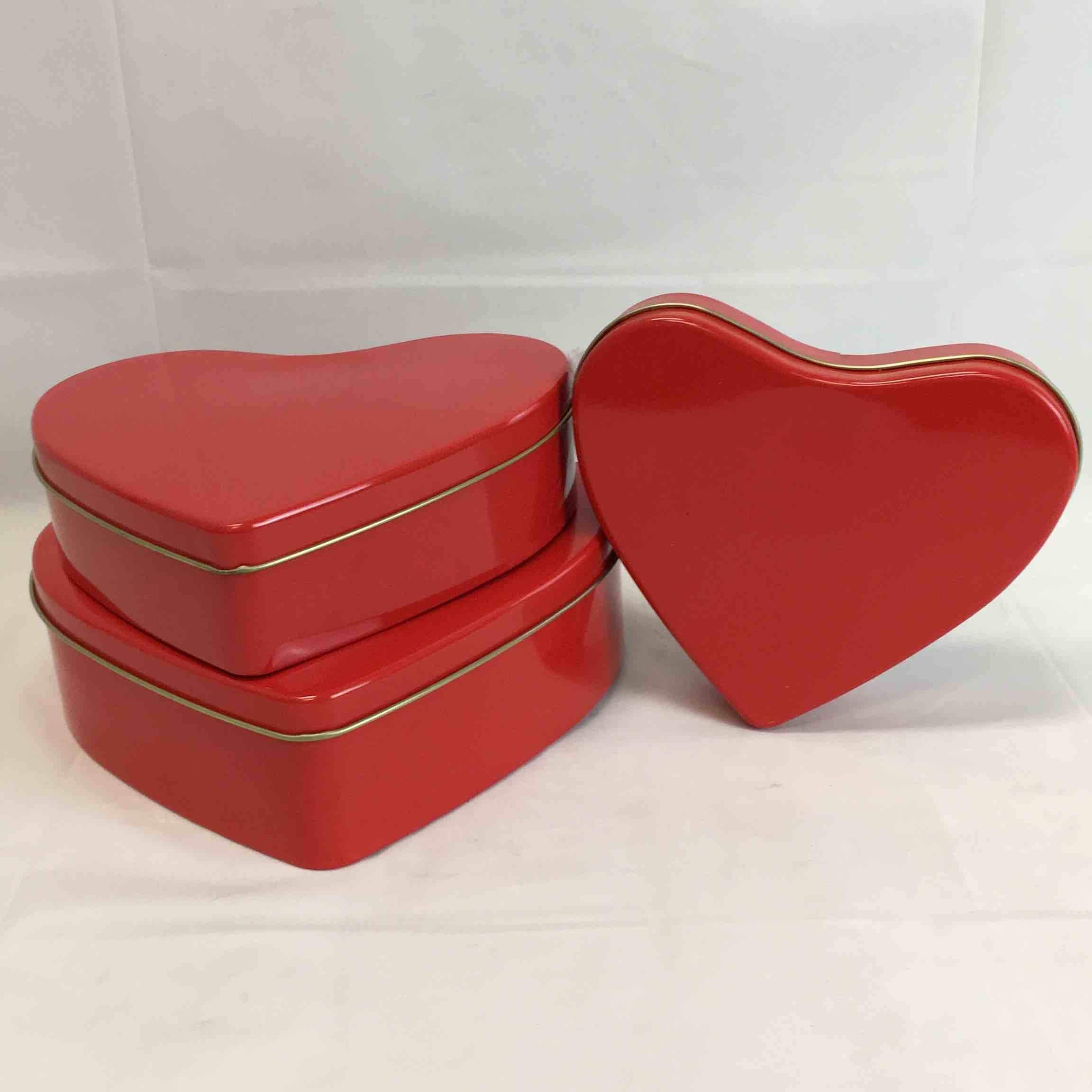 VAL TIN S/3 HEART SHAPED BOXES RED