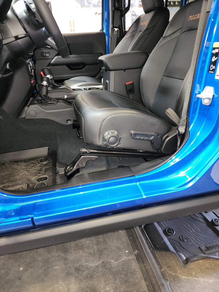 SHORTY FRONT SEAT JACKERS® (2018-2023 JEEP WRANGLER JL, JLU, & GLADIAT –  Desert Does It