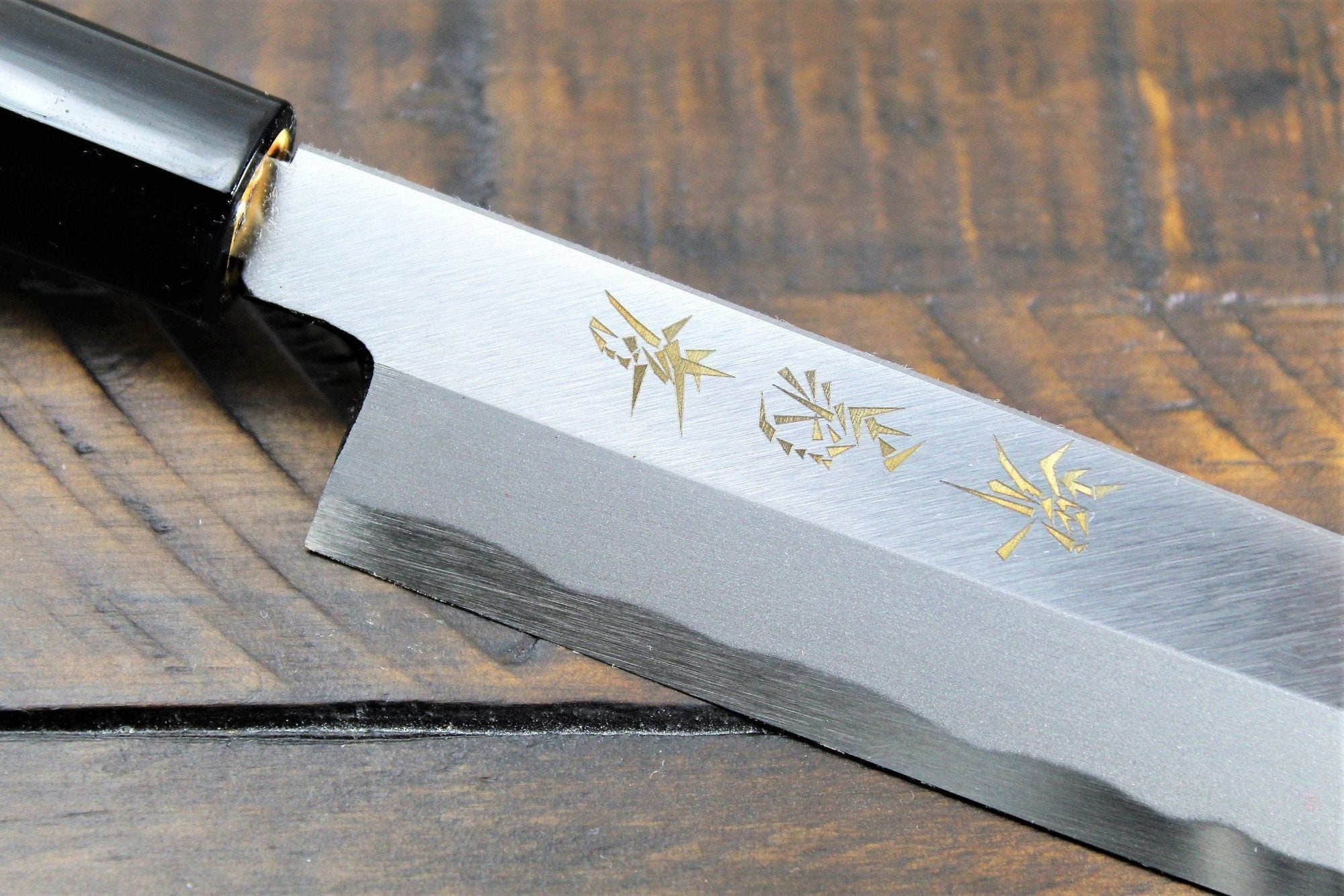 https://cdn.shopify.com/s/files/1/0077/4399/5970/files/kitchen-knives-sakai-takayuki-shobu-sashimi-knife-210mm-8-2-240mm-9-4-2_fb88cfcc-d84b-4ba7-b180-4458a13fefc3_2000x.jpg?v=1698697861