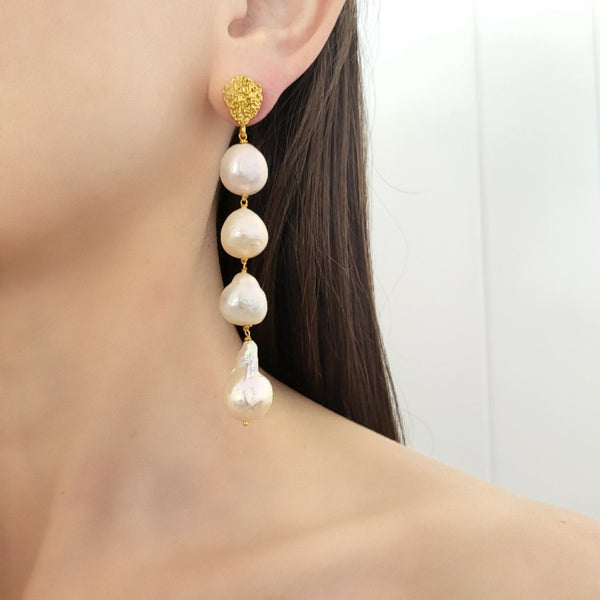 Orelia SCRUNCH STATEMENT DROP EARRING - Earrings - gold-coloured -  Zalando.de