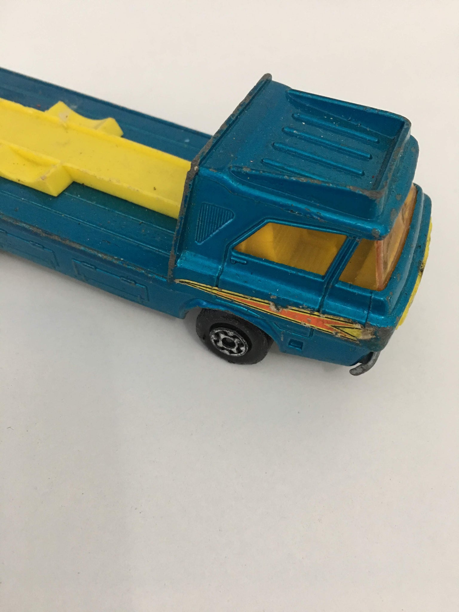 matchbox k 21 tractor transporter