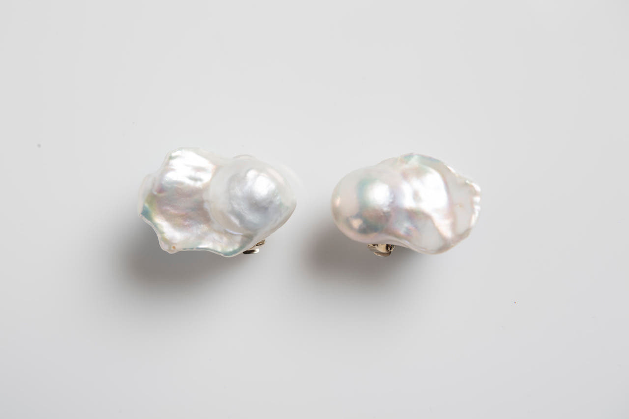 Baroque Pearl Earrings image