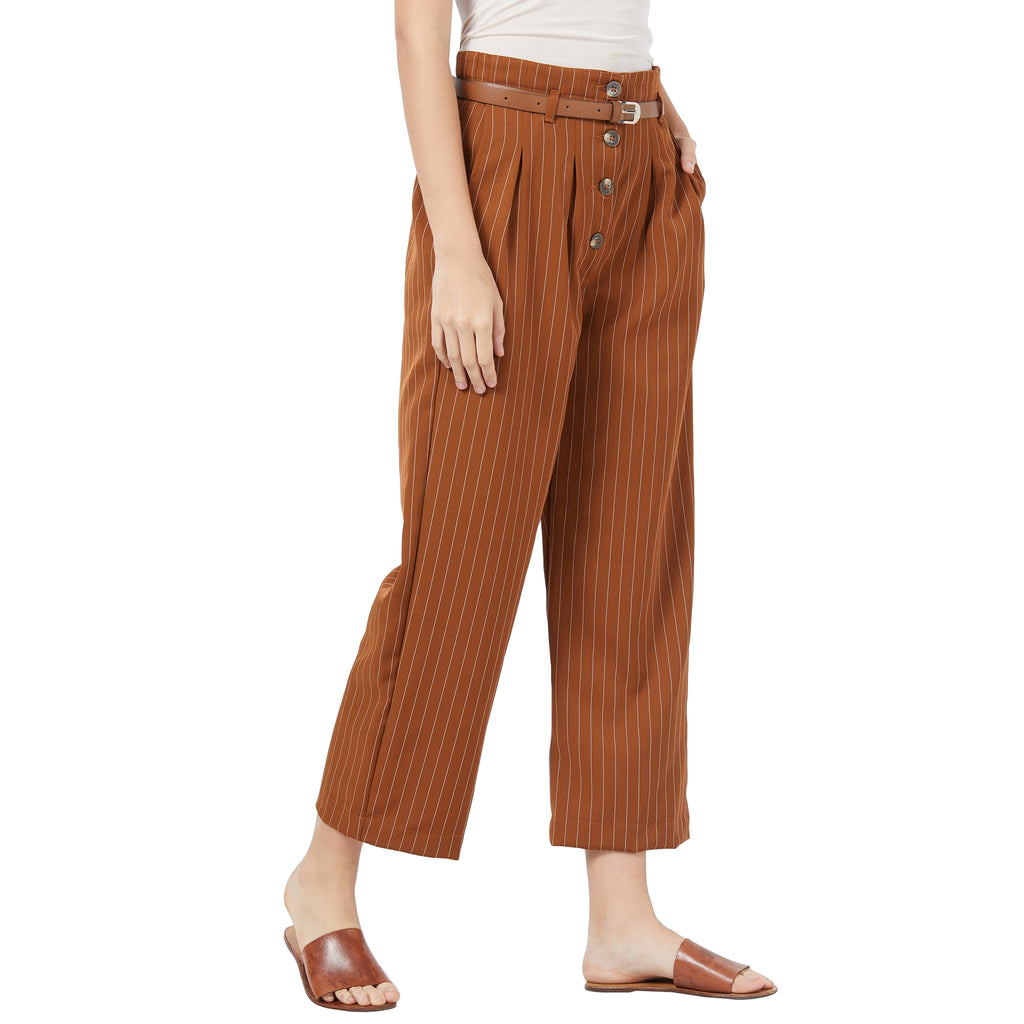 Pleated wide leg trousers with front buttons
