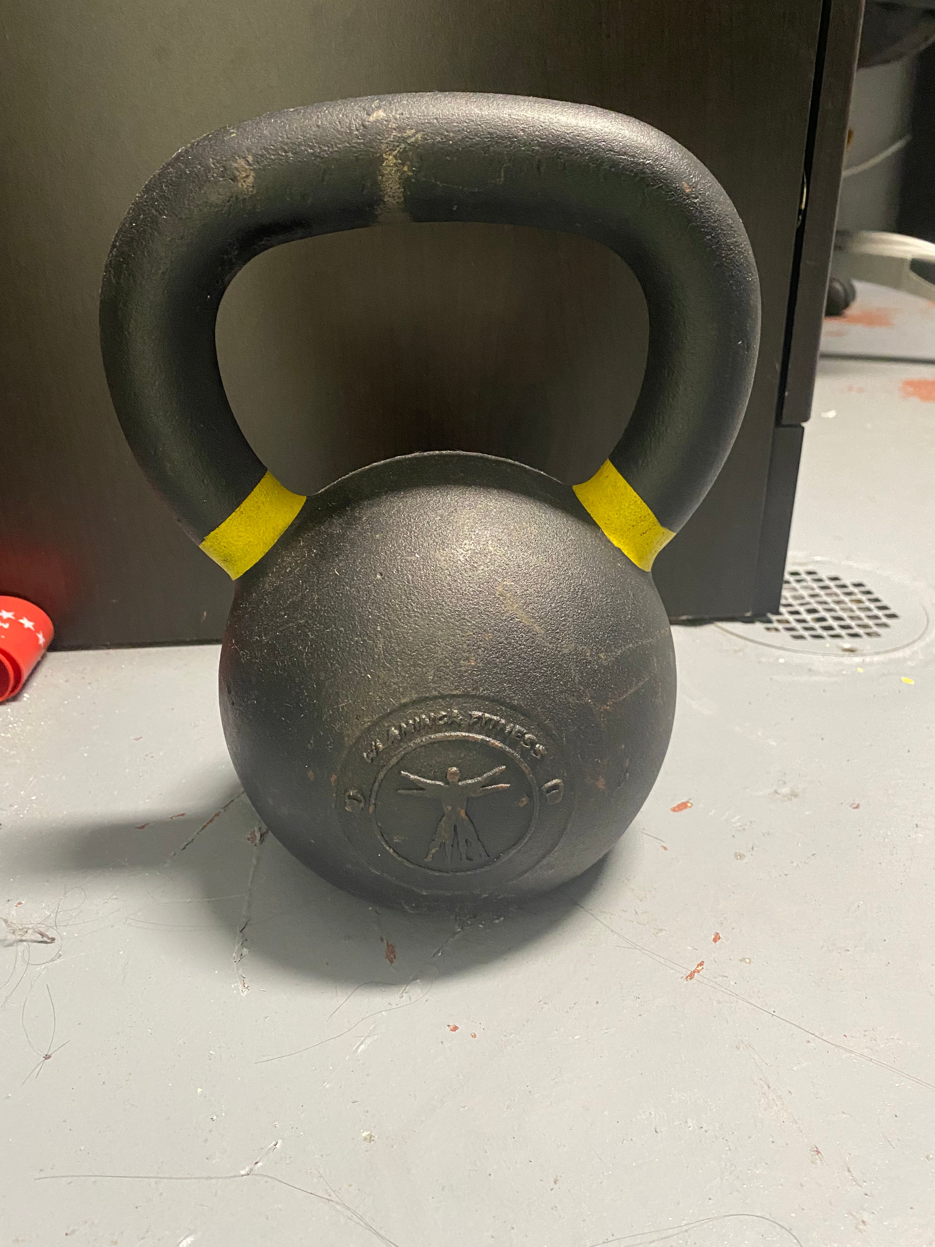 Kettlebell - 8 kg a 16 kg - SPORTEK FITNESS