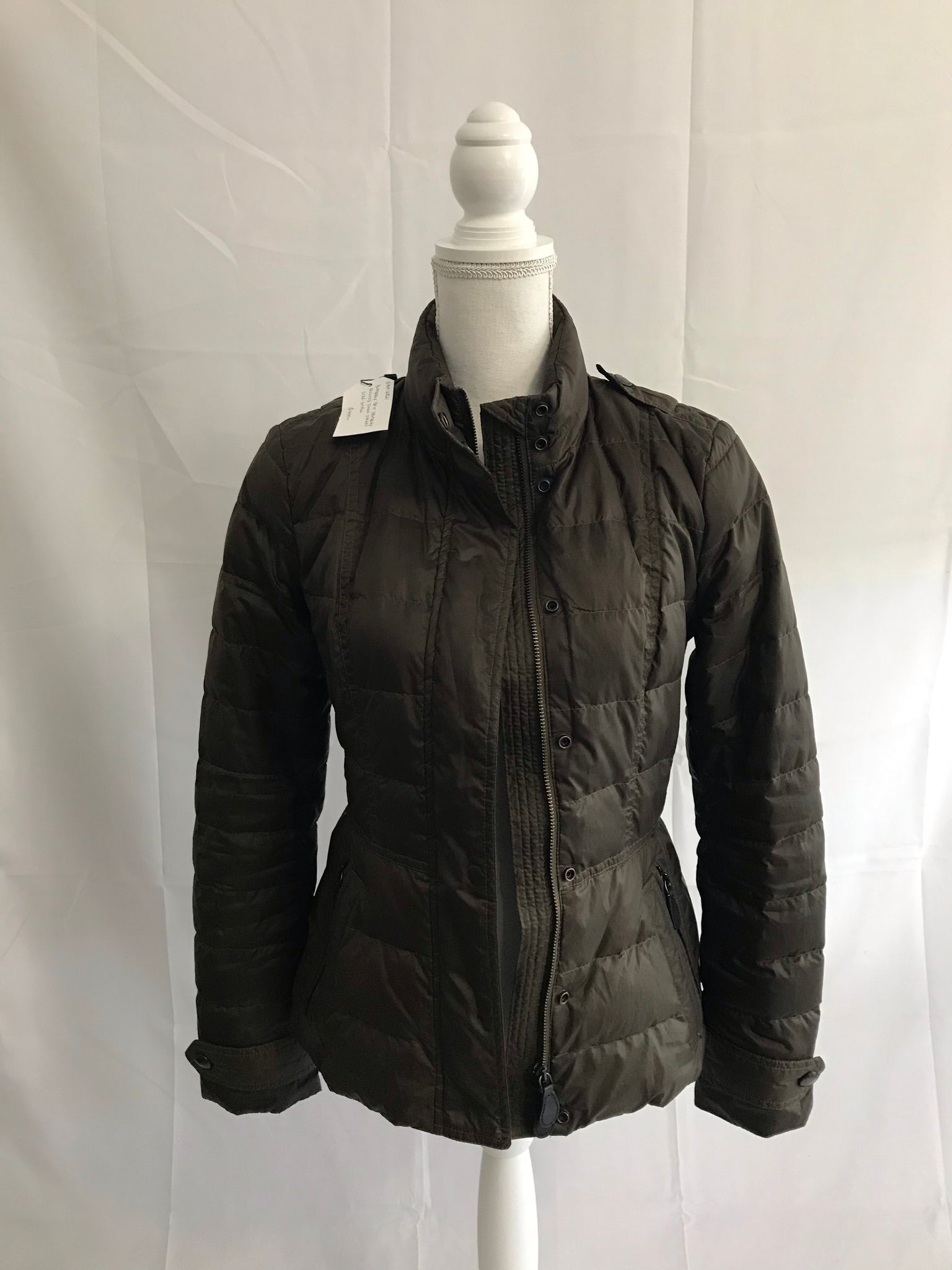 Burberry Brit Dalesbury Quilted Down Jacket – Midtown Authentic Wyckoff