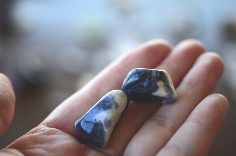 How to Cleanse Sodalite