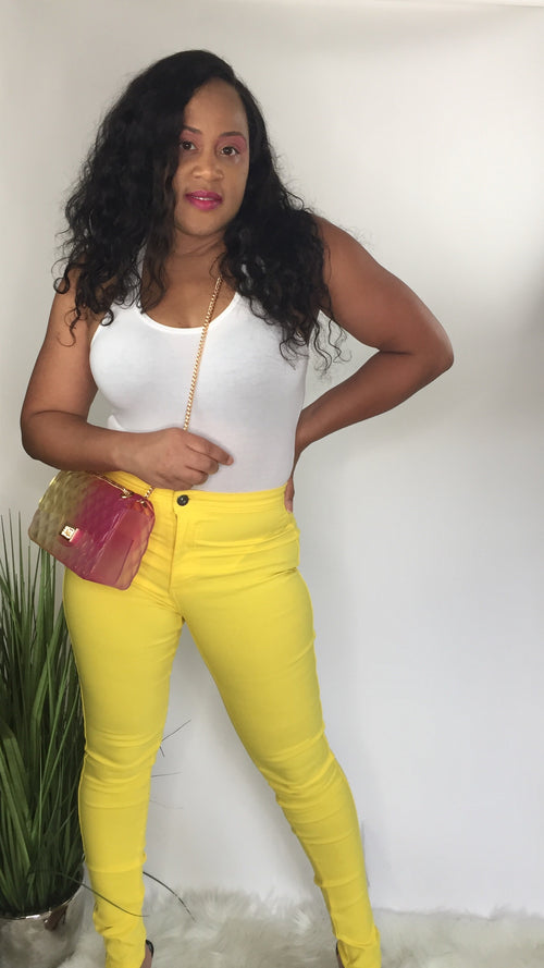 Delicious jeans- yellow high waist pants