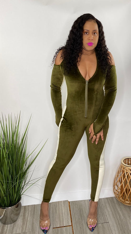 Hourglass - velour halter neck jumpsuit (Army Green)