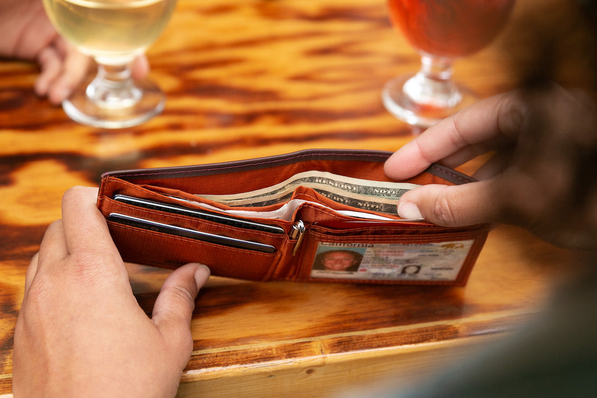 The Rise of Smart Wallets: Why You Need One in Your Pocket Today