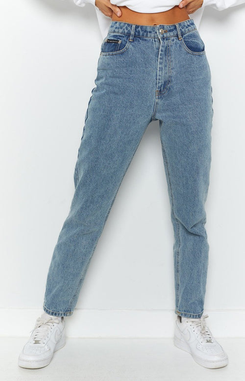 By Dyln Harlow Mom Jeans Blue – Beginning Boutique US