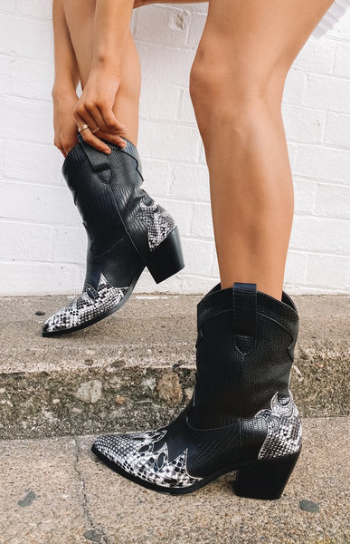 dakota boots shop online