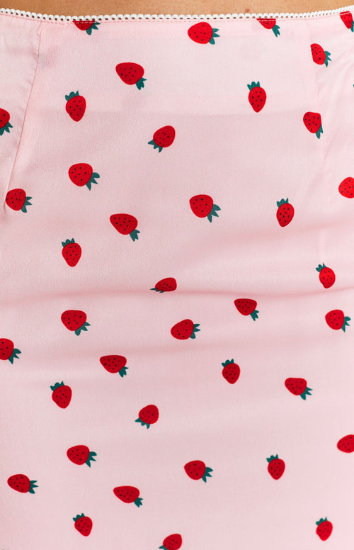 Saturn Mini Skirt Strawberry – Beginning Boutique US