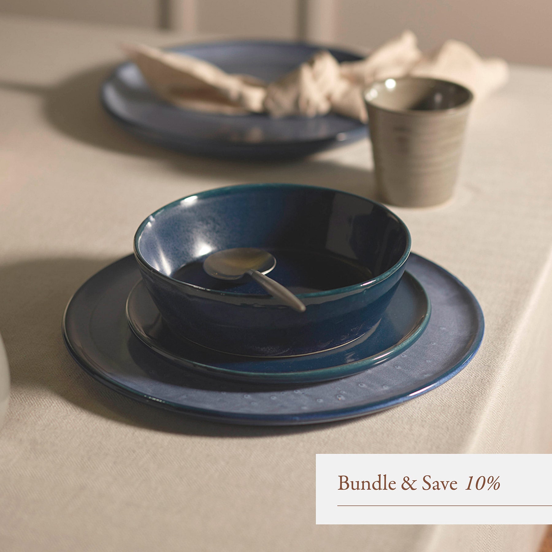 dark blue dinner sets