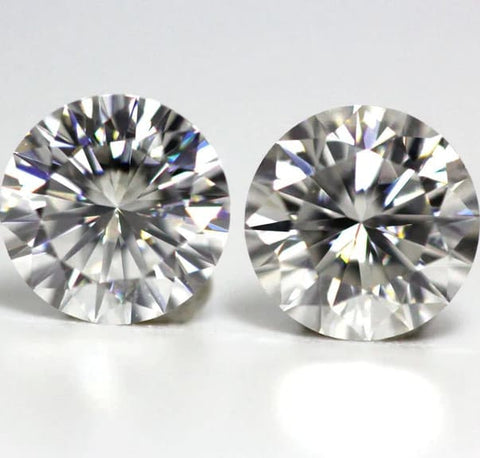 Moissanite gems