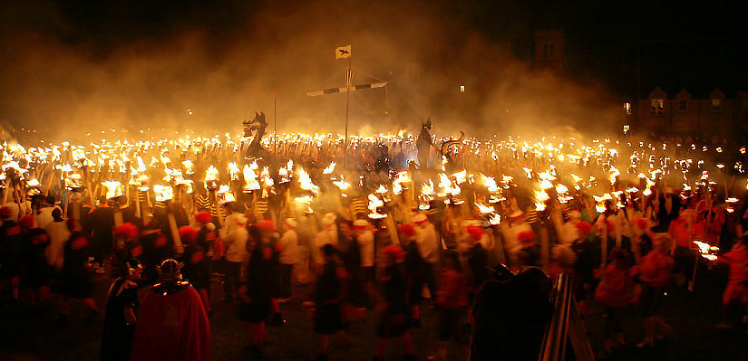 Up Helly Aa 2020 – Shetlandinseln, Großbritannien, Wikingerfestival