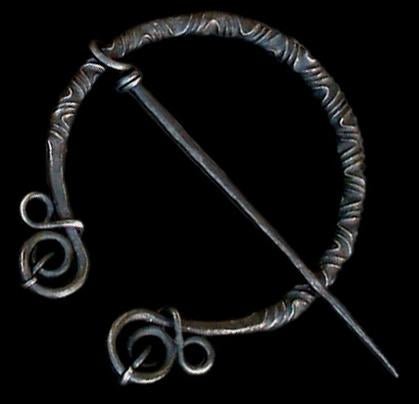 Steel Penannular Viking Style Cloak Pin with Medieval Clasp – Rising Star  Forge and Leather Works