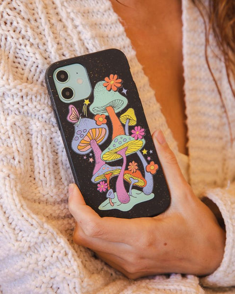 The black magical forest phone case 