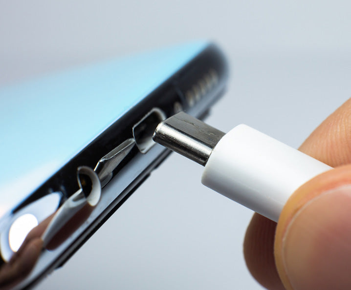 How to Clean a Phone Charging Port