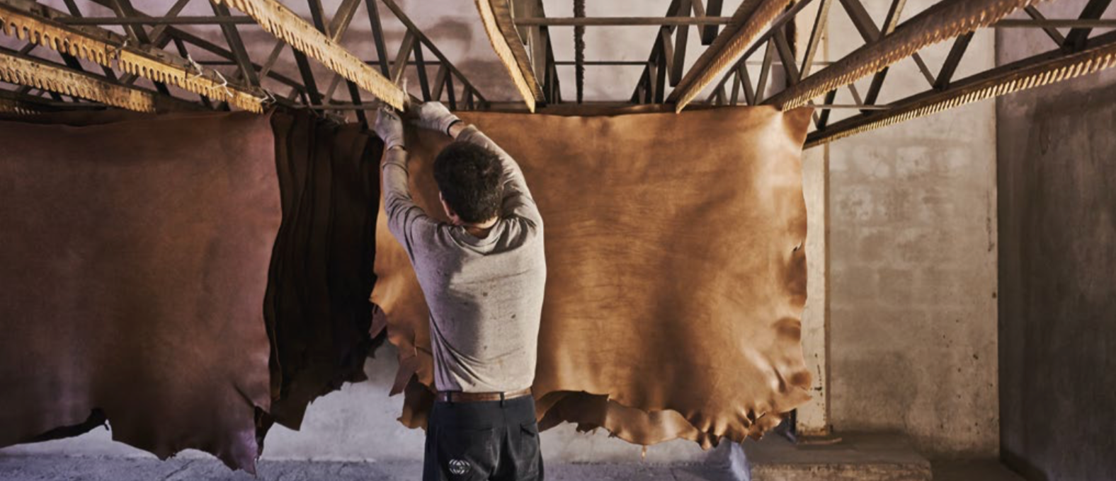 Italian vegetable tanned leather Italian vegetable tanned leather