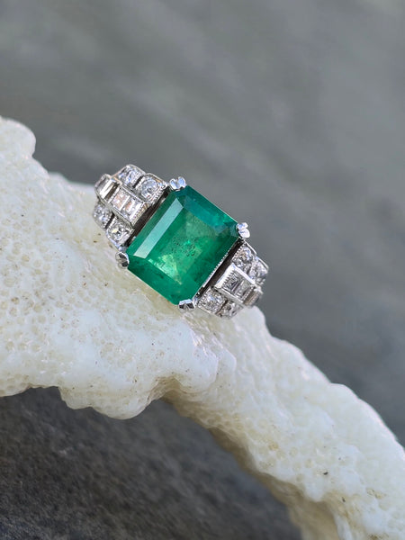 Emerald & Baguette Diamonds in Platinum